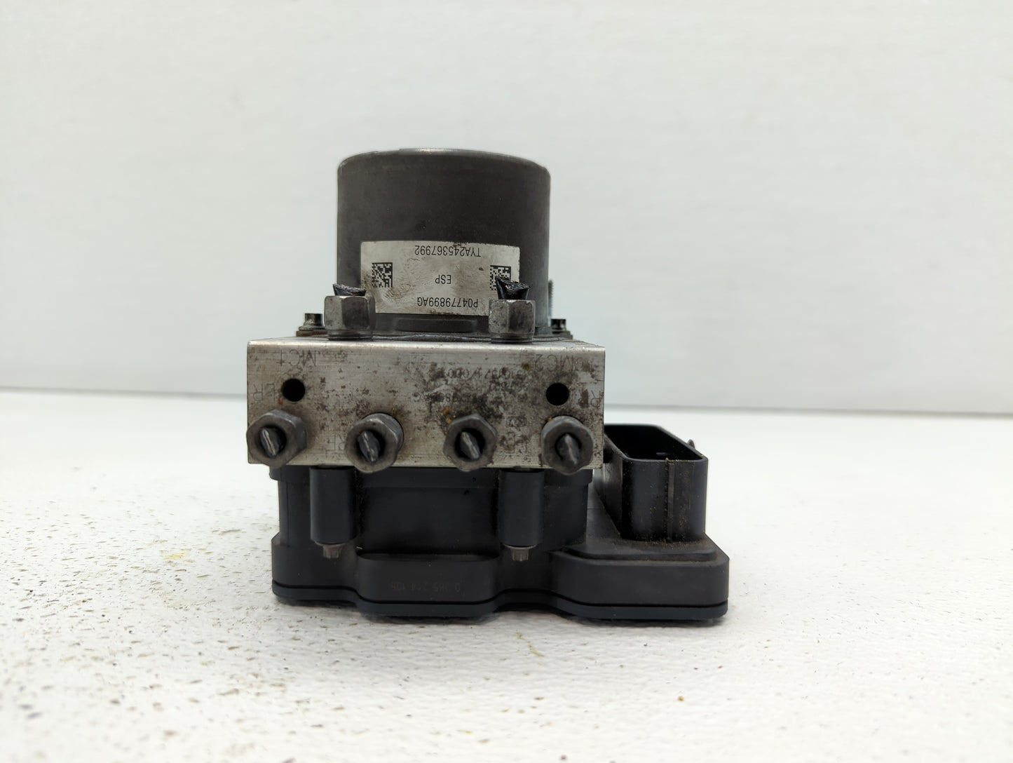 2010 Nissan Altima ABS Pump Control Module Replacement P/N:04779890AG 47660 ZX00A Fits OEM Used Auto Parts - Oemusedautopart