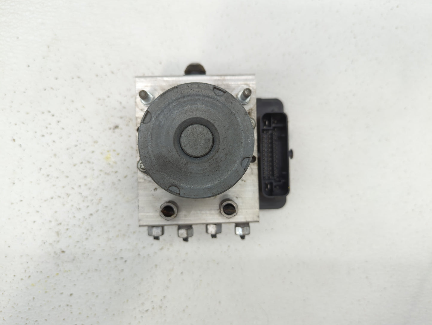 2010 Nissan Altima ABS Pump Control Module Replacement P/N:04779890AG 47660 ZX00A Fits OEM Used Auto Parts - Oemusedautopart