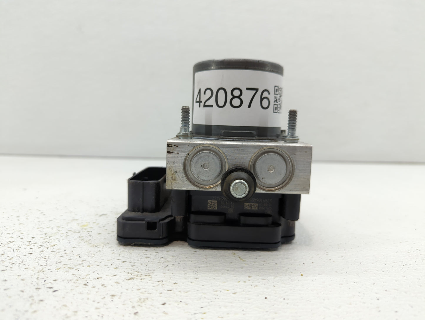 2010 Nissan Altima ABS Pump Control Module Replacement P/N:04779890AG 47660 ZX00A Fits OEM Used Auto Parts - Oemusedautopart