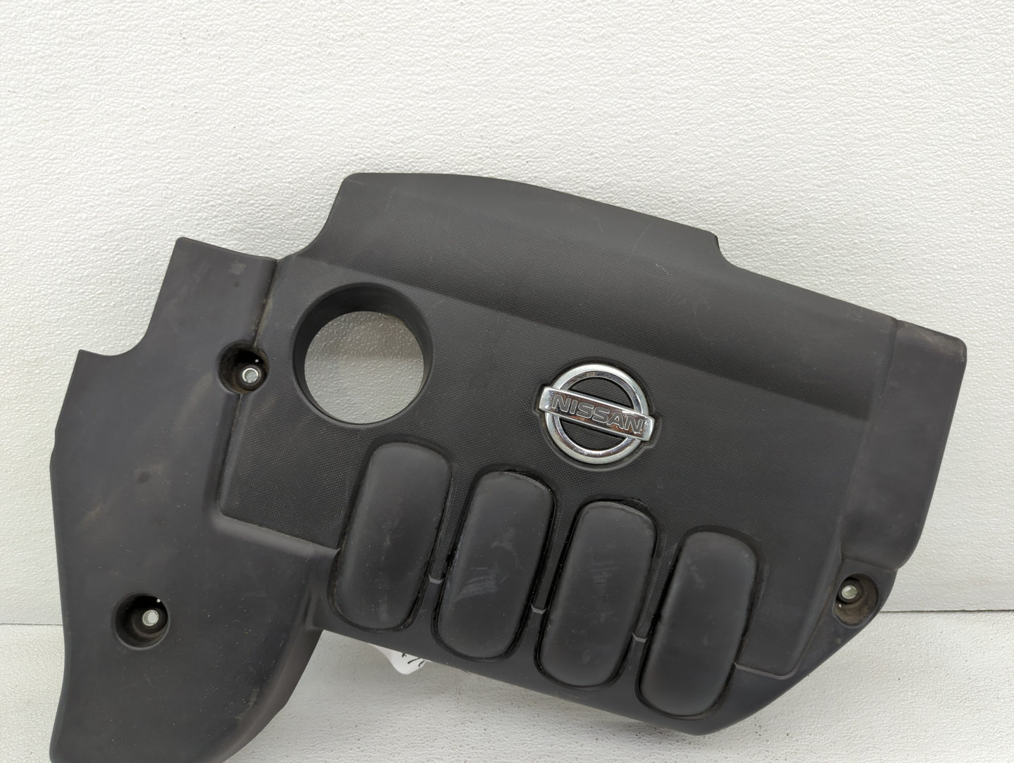 2010 Nissan Altima Engine Cover - Oemusedautoparts1.com