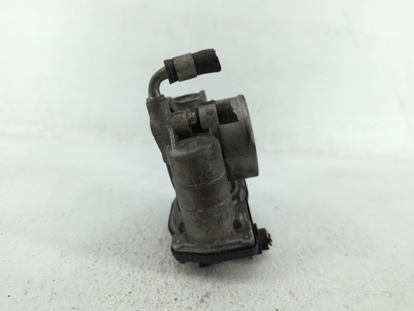 2007-2013 Nissan Altima Throttle Body P/N:RME60-16 RME60-15 Fits Fits 2007 2008 2009 2010 2011 2012 2013 OEM Used Auto Parts