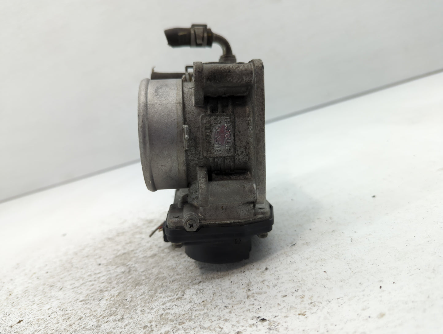 2007-2013 Nissan Altima Throttle Body P/N:526-01 Fits Fits 2007 2008 2009 2010 2011 2012 2013 OEM Used Auto Parts - Oemuseda
