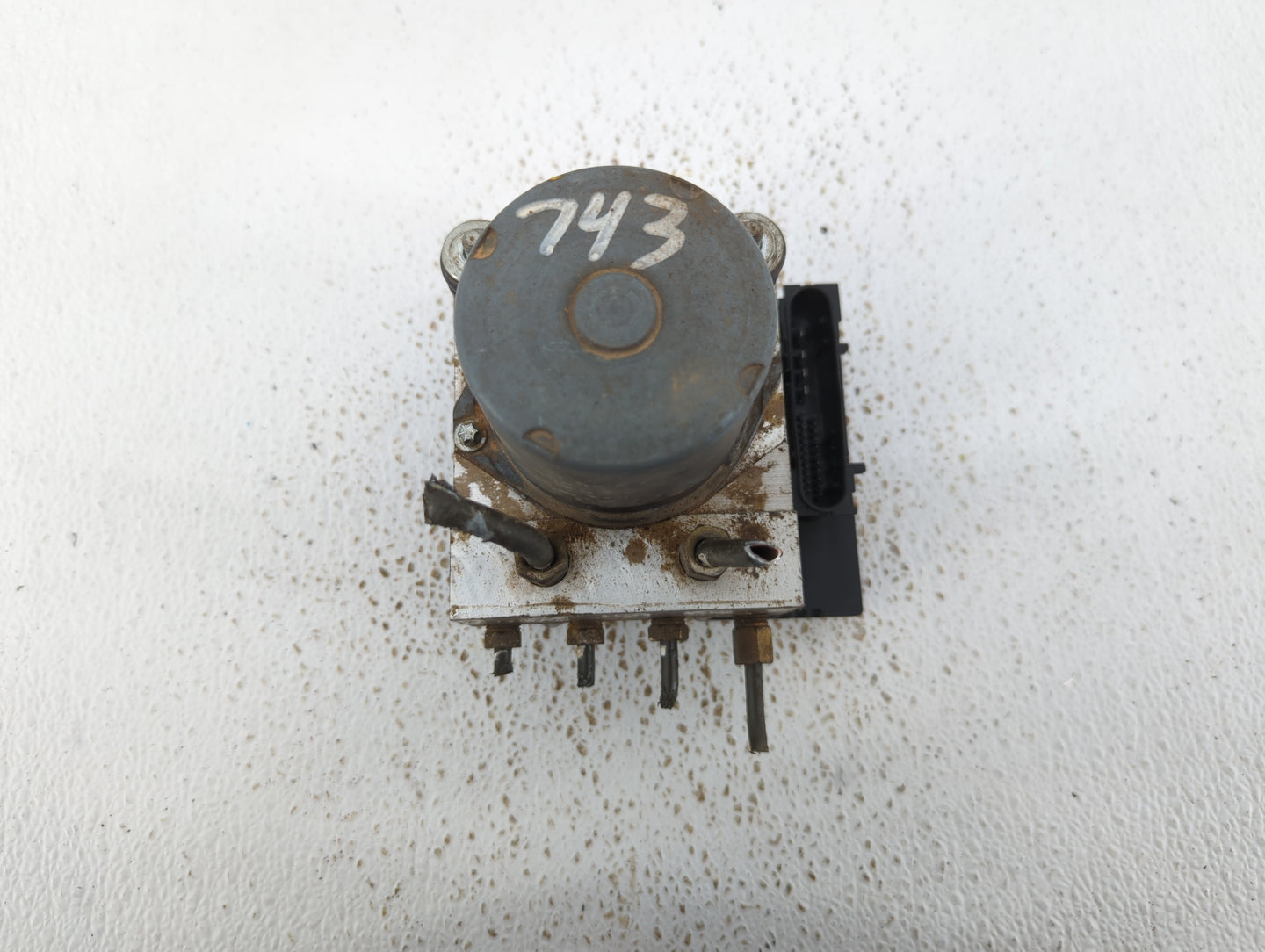 2010 Nissan Altima ABS Pump Control Module Replacement P/N:47660 ZX00A Fits OEM Used Auto Parts - Oemusedautoparts1.com