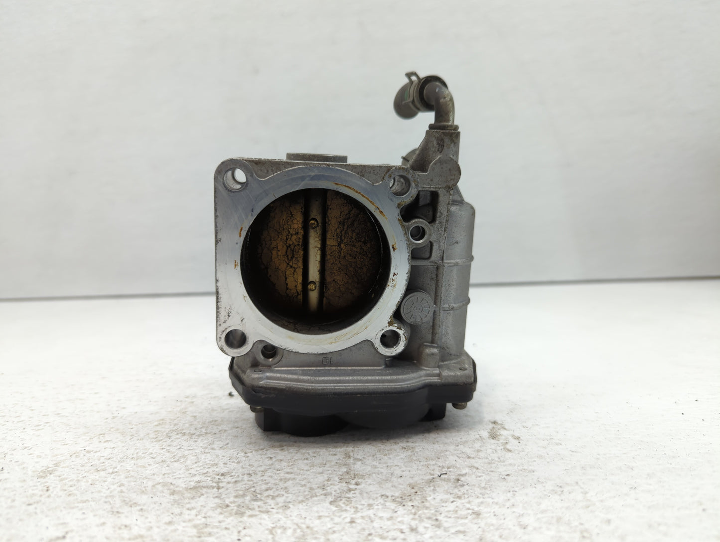 2007-2013 Nissan Altima Throttle Body P/N:526-019X12 Fits Fits 2007 2008 2009 2010 2011 2012 2013 OEM Used Auto Parts - Oemu