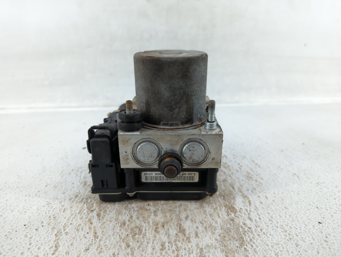 2010 Nissan Altima ABS Pump Control Module Replacement P/N:47660 ZX00A Fits OEM Used Auto Parts - Oemusedautoparts1.com