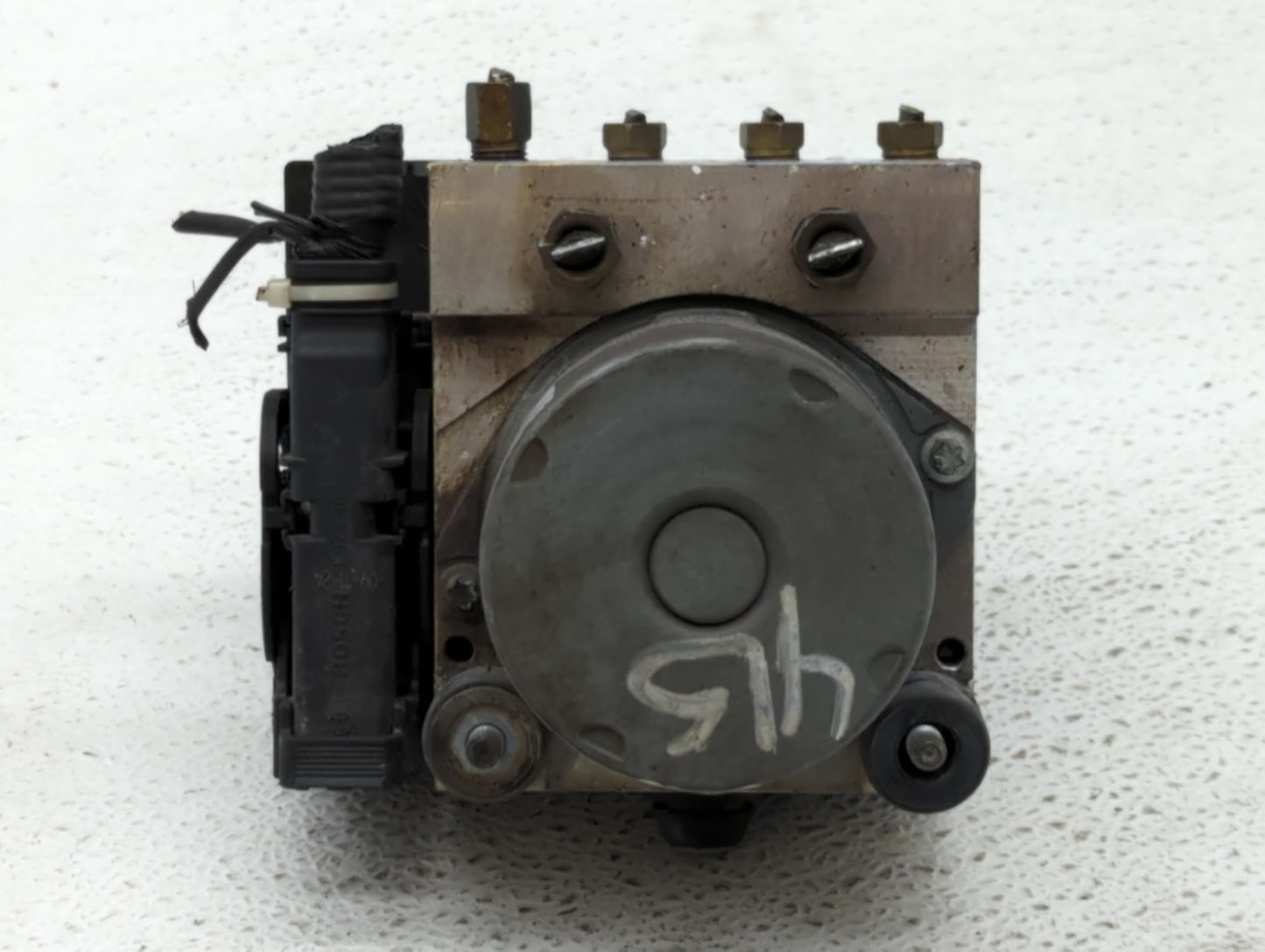 2010 Nissan Altima ABS Pump Control Module Replacement P/N:47660 ZX00A Fits OEM Used Auto Parts - Oemusedautoparts1.com