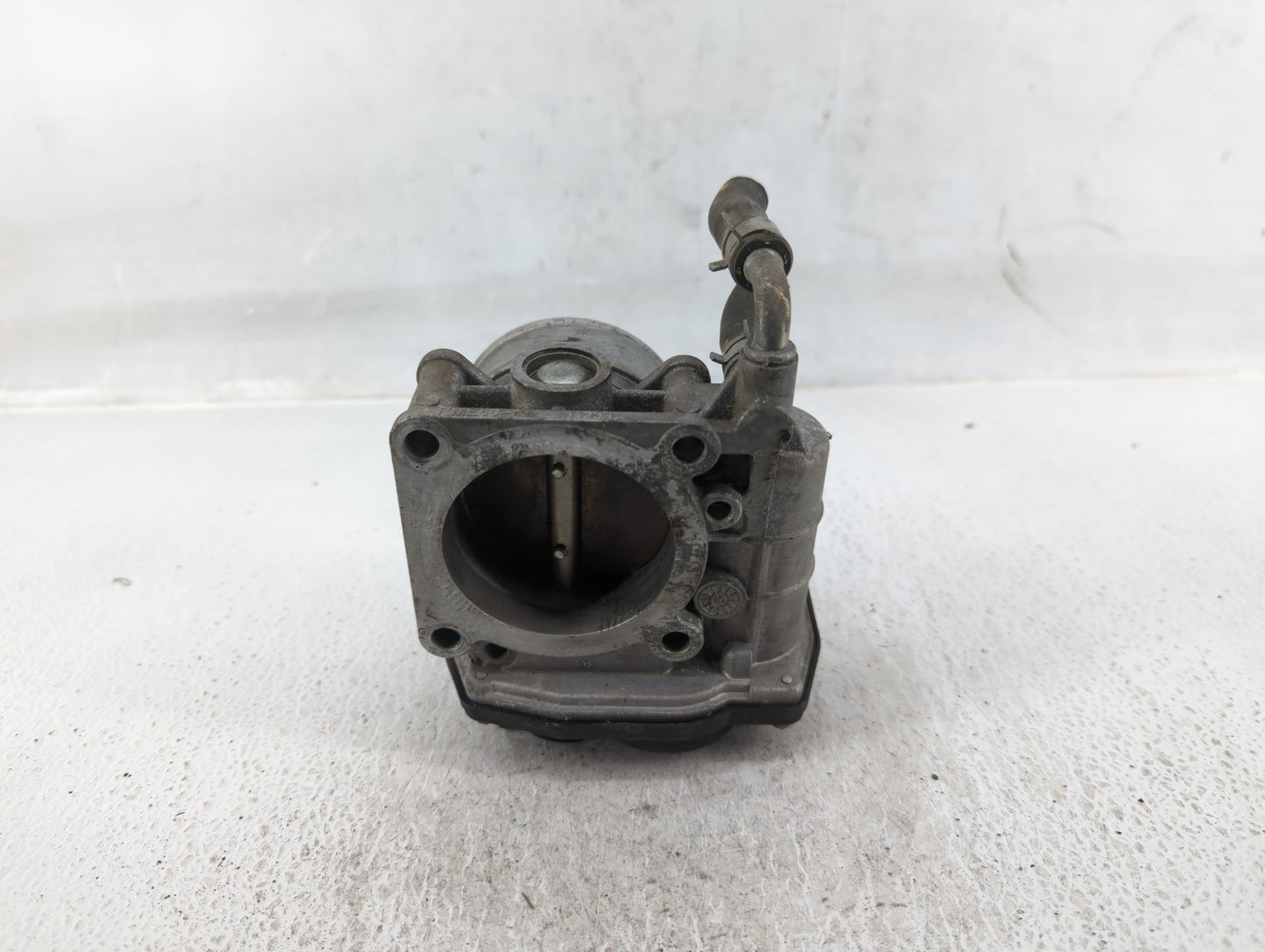 2007-2013 Nissan Altima Throttle Body P/N:RME60-15 Fits Fits 2007 2008 2009 2010 2011 2012 2013 OEM Used Auto Parts - Oemuse