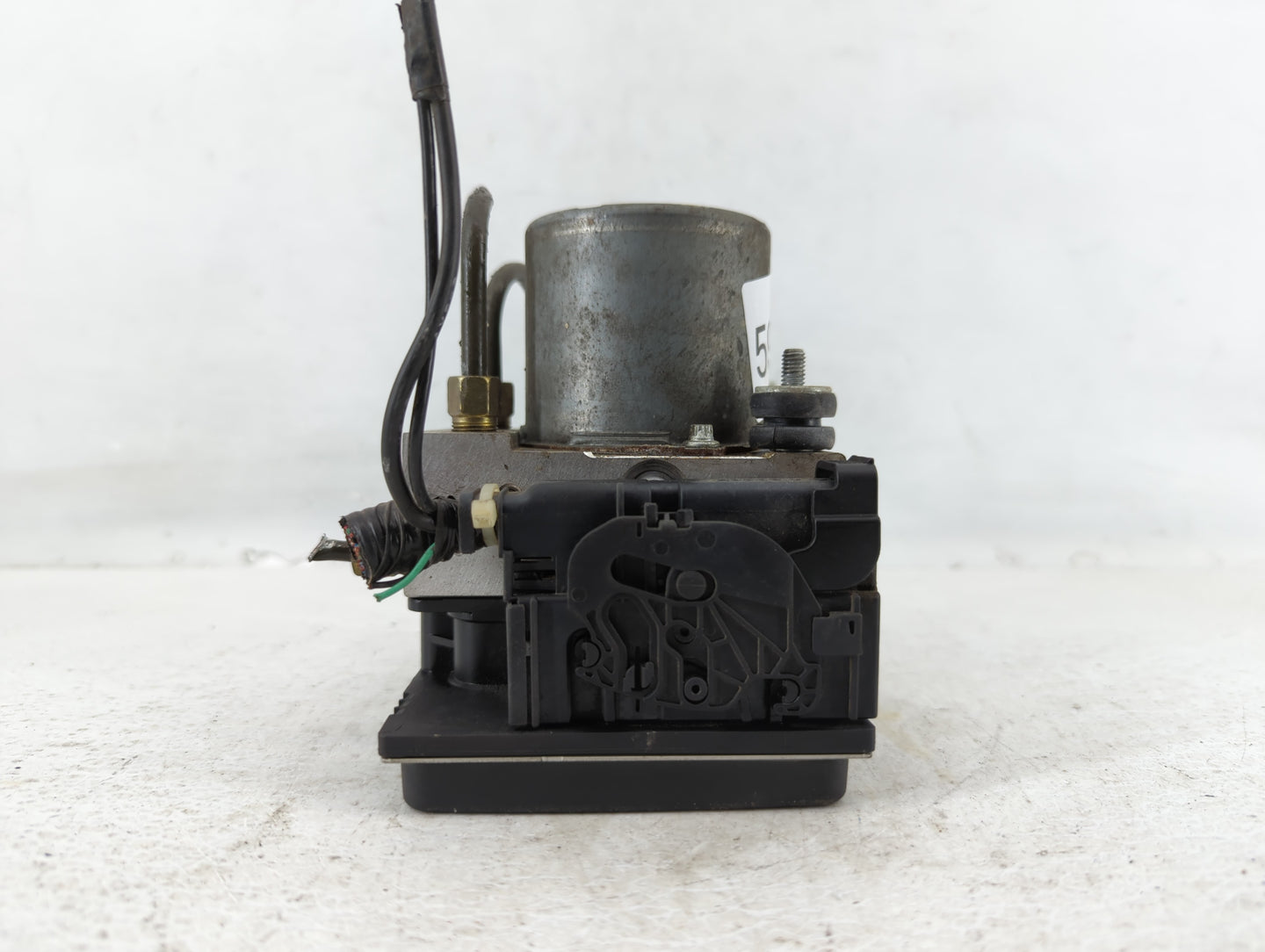 2010 Nissan Altima ABS Pump Control Module Replacement P/N:47660 ZX00A Fits OEM Used Auto Parts - Oemusedautoparts1.com