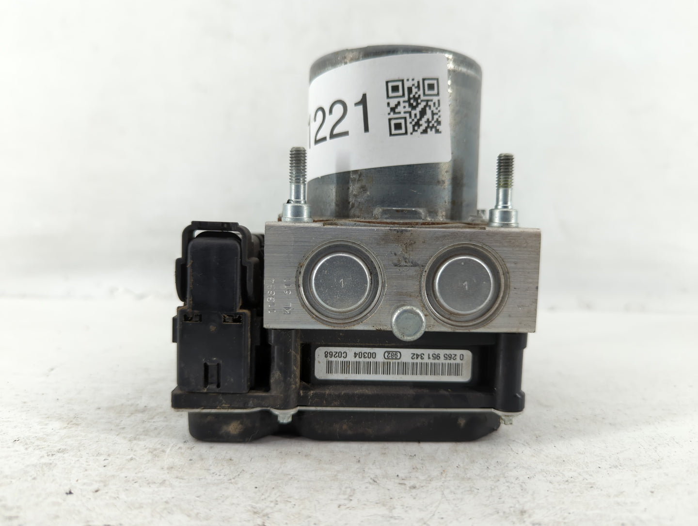 2010 Nissan Altima ABS Pump Control Module Replacement P/N:47660 ZX00A Fits OEM Used Auto Parts - Oemusedautoparts1.com