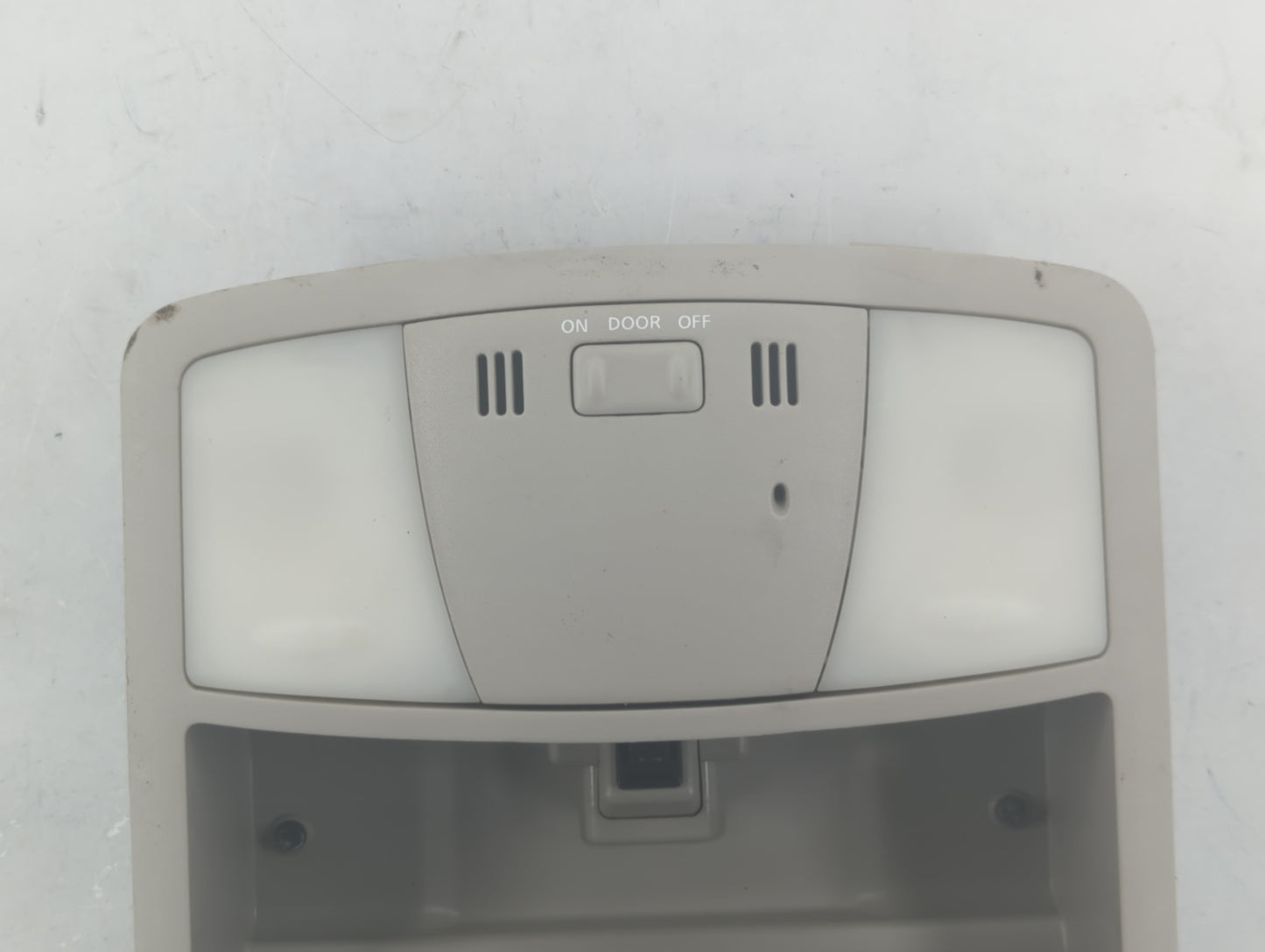 2010-2012 Nissan Altima Overhead Roof Console 608554 - Oemusedautoparts1.com