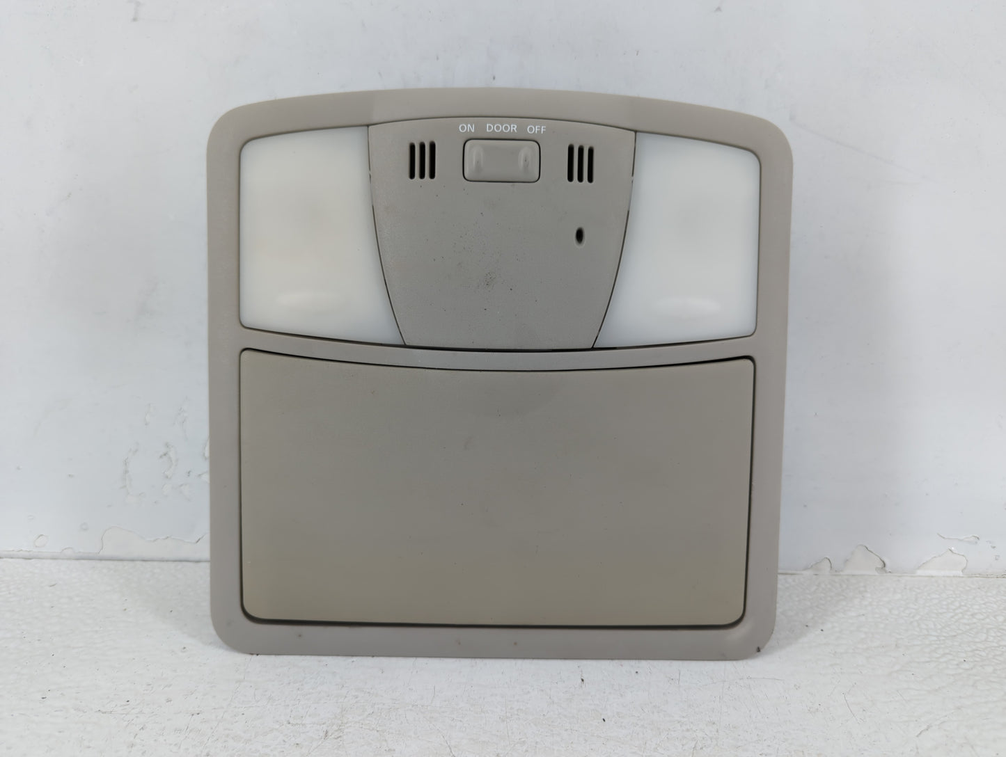 2010-2012 Nissan Altima Overhead Roof Console 626151 - Oemusedautoparts1.com