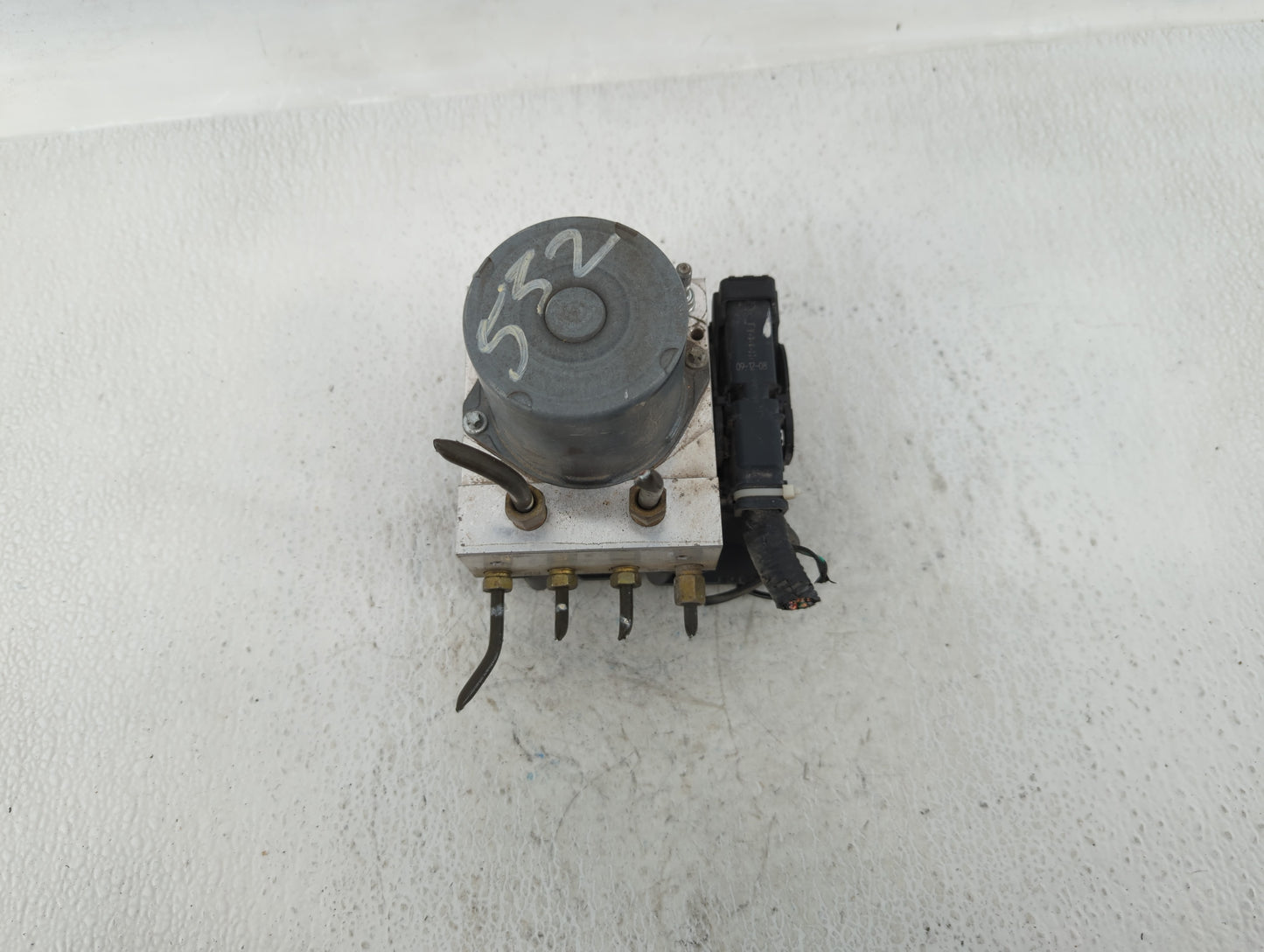 2010 Nissan Altima ABS Pump Control Module Replacement P/N:47660 ZX00A Fits OEM Used Auto Parts - Oemusedautoparts1.com