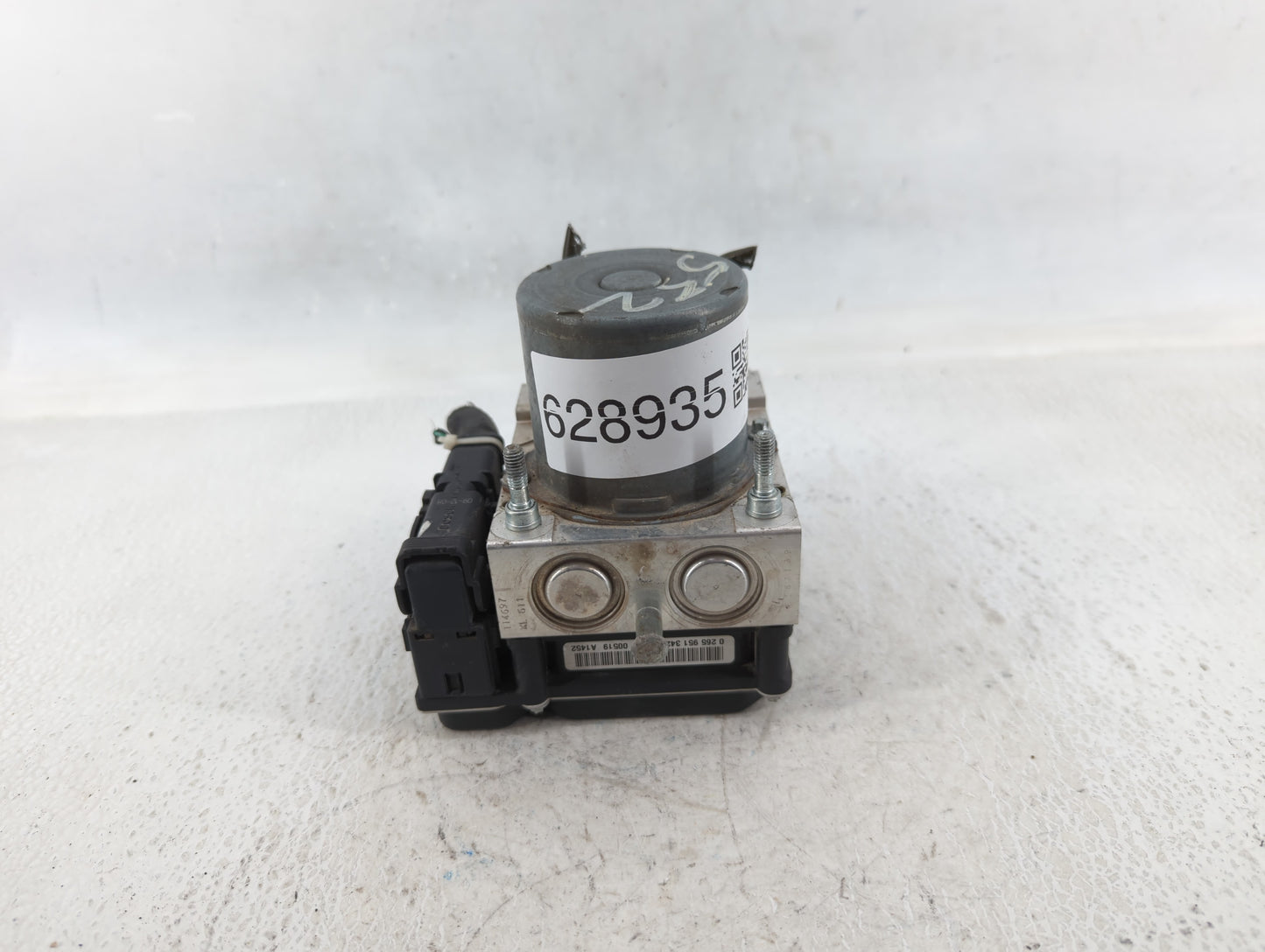 2010 Nissan Altima ABS Pump Control Module Replacement P/N:47660 ZX00A Fits OEM Used Auto Parts - Oemusedautoparts1.com