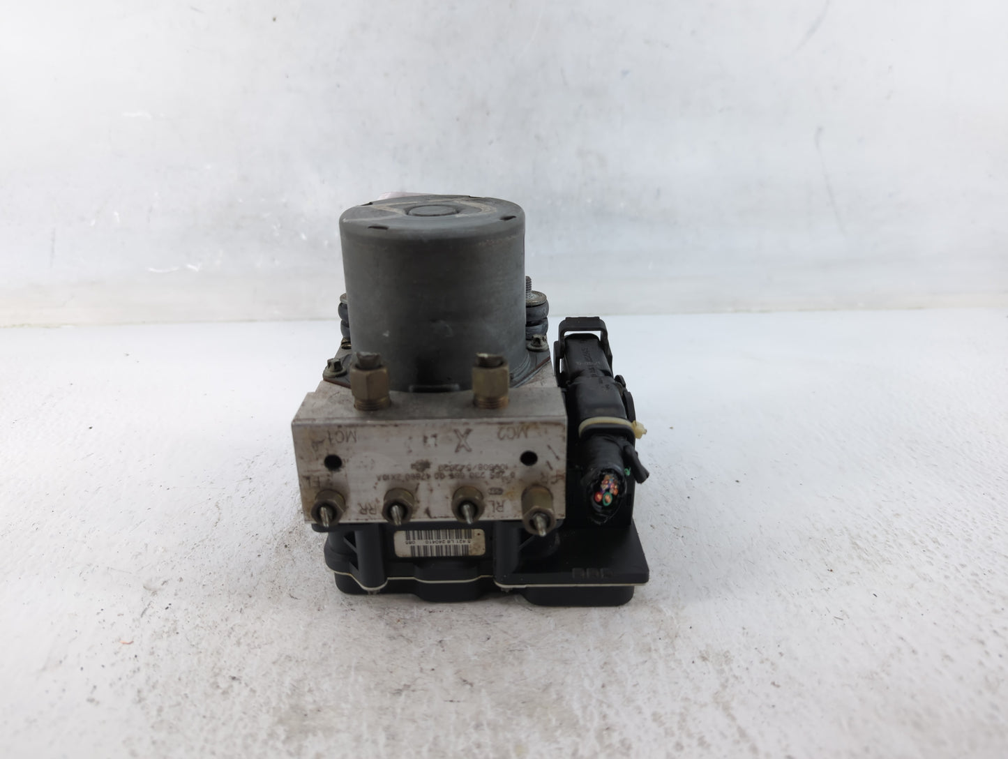 2010 Nissan Altima ABS Pump Control Module Replacement P/N:47860 ZX10A 0 265 230 665 00 Fits OEM Used Auto Parts - Oemusedau