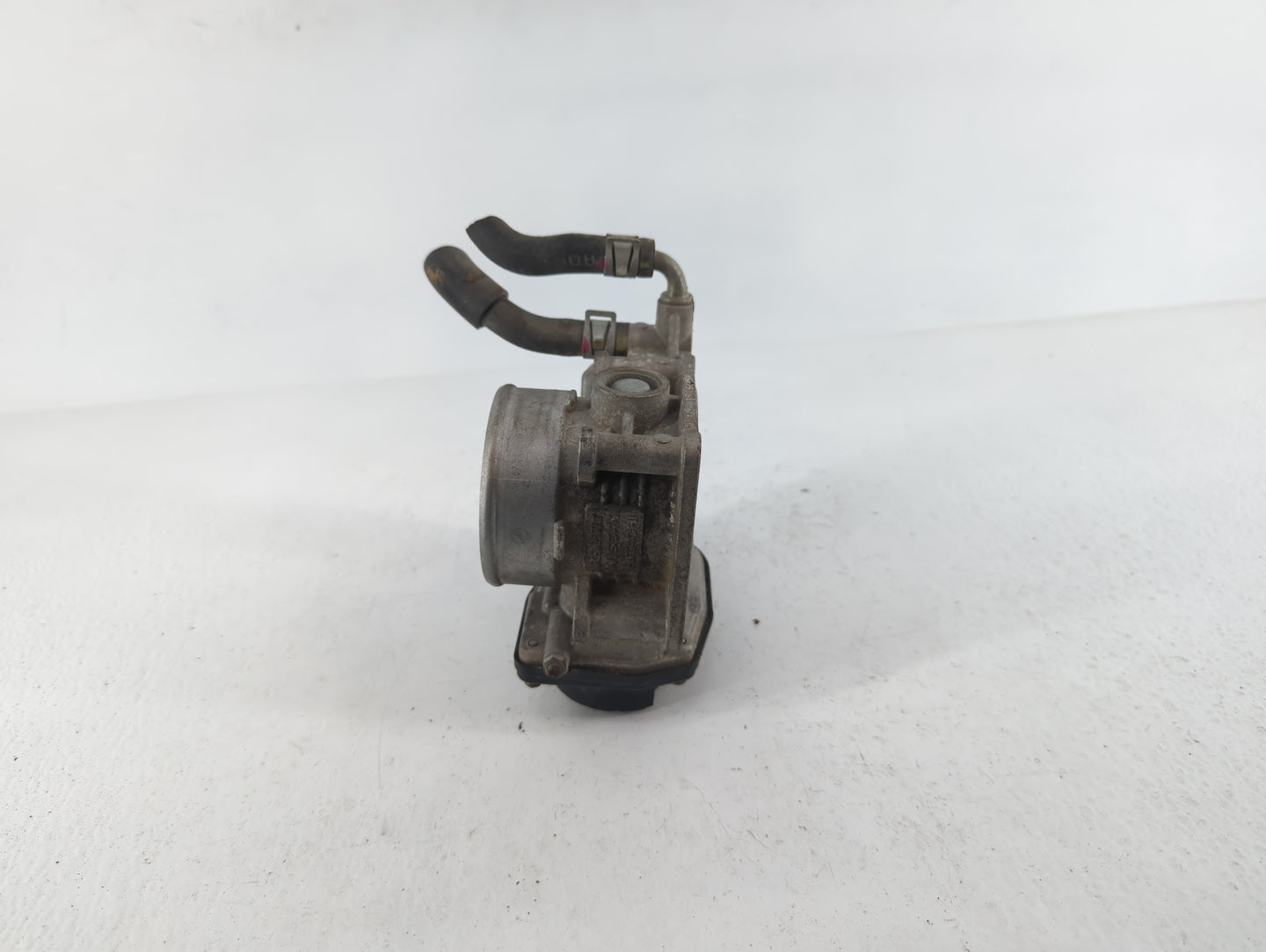 2007-2014 Nissan Altima Throttle Body P/N:RME60-15 Fits Fits 2007 2008 2009 2010 2011 2012 2013 2014 OEM Used Auto Parts - O