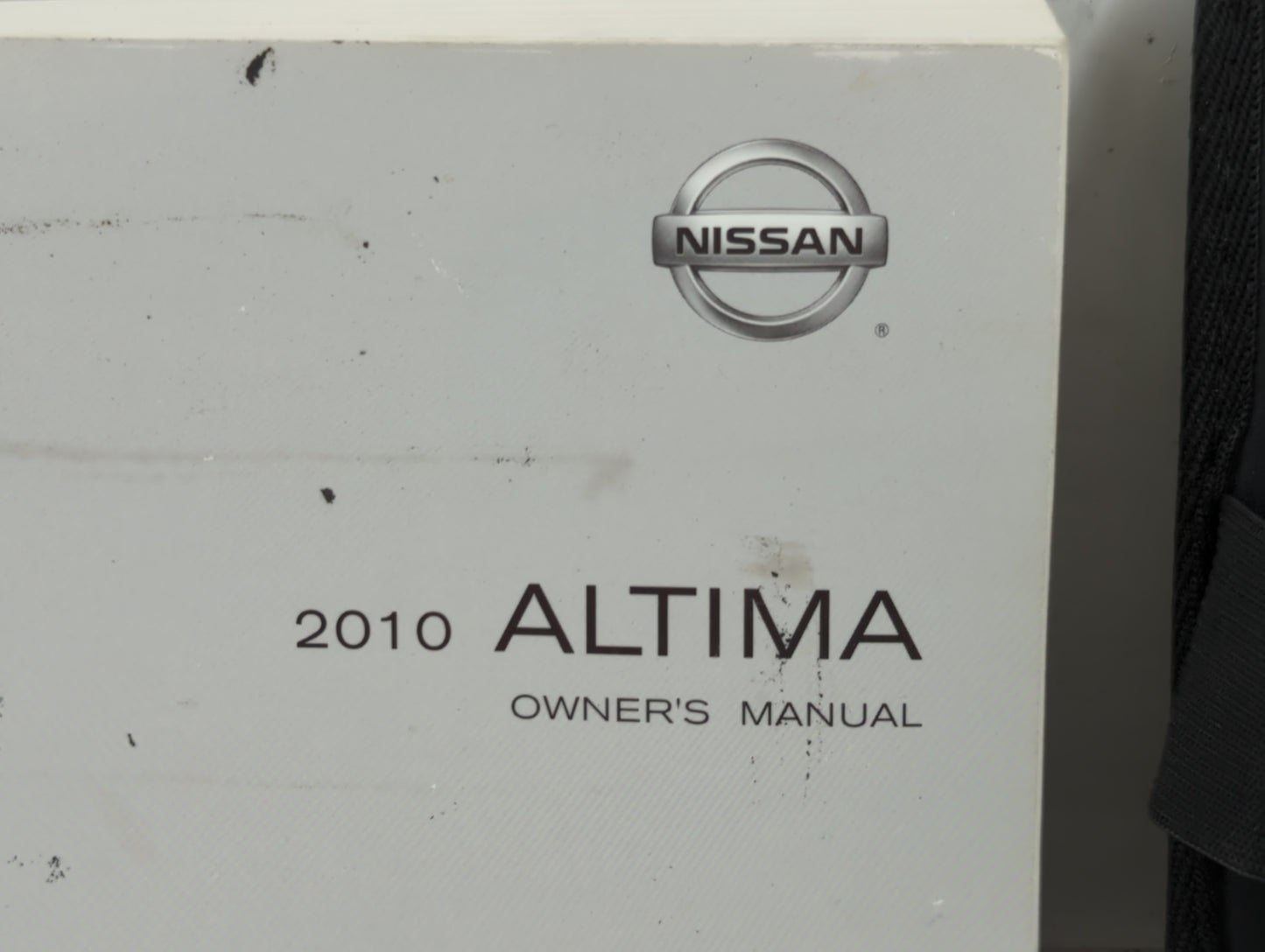 2010 Nissan Altima Owners Manual Book Guide P/N:OM0E-OL32U1 OEM Used Auto Parts - Oemusedautoparts1.com
