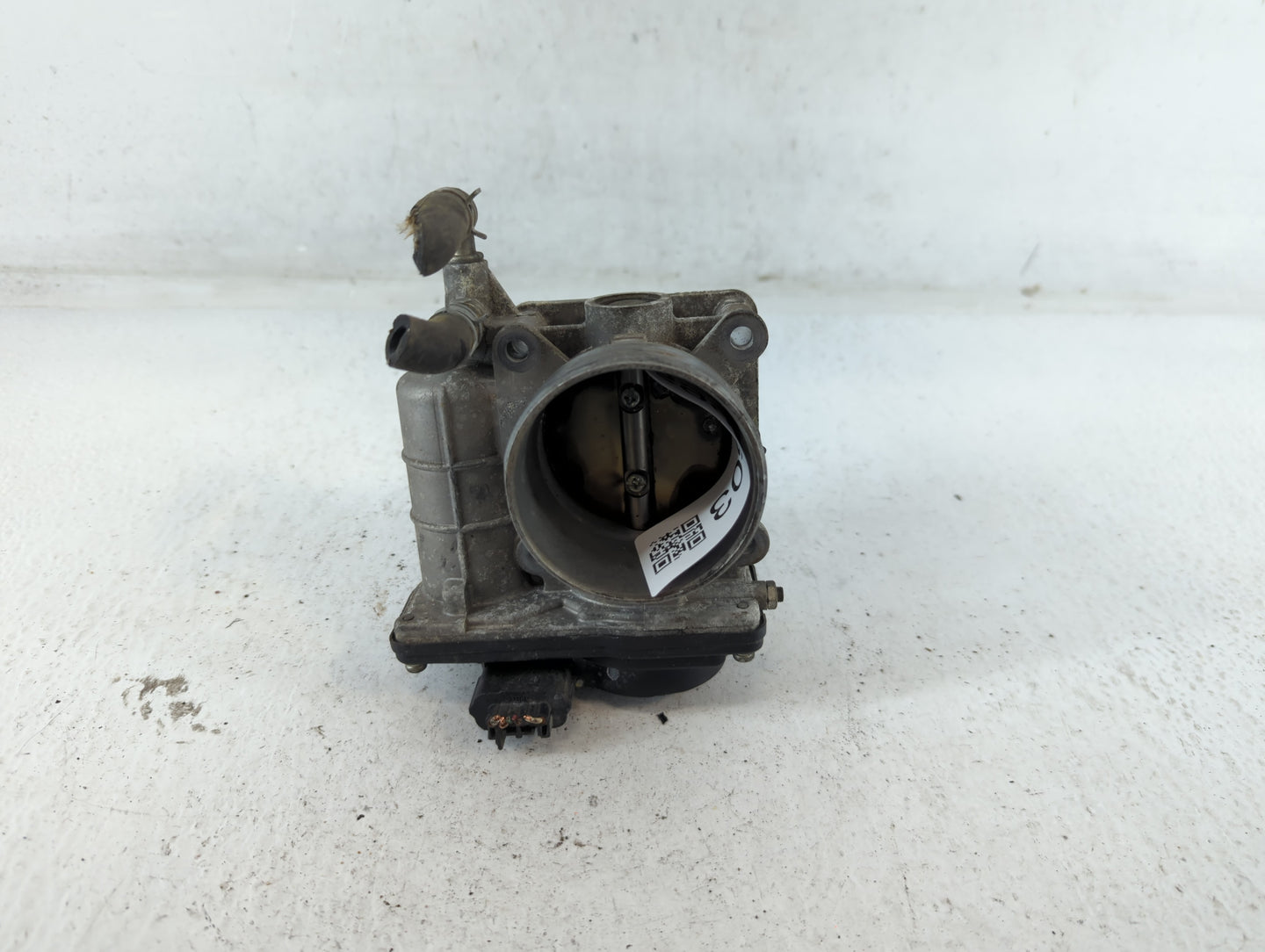 2007-2013 Nissan Altima Throttle Body P/N:RME60-15 Fits Fits 2007 2008 2009 2010 2011 2012 2013 OEM Used Auto Parts - Oemuse