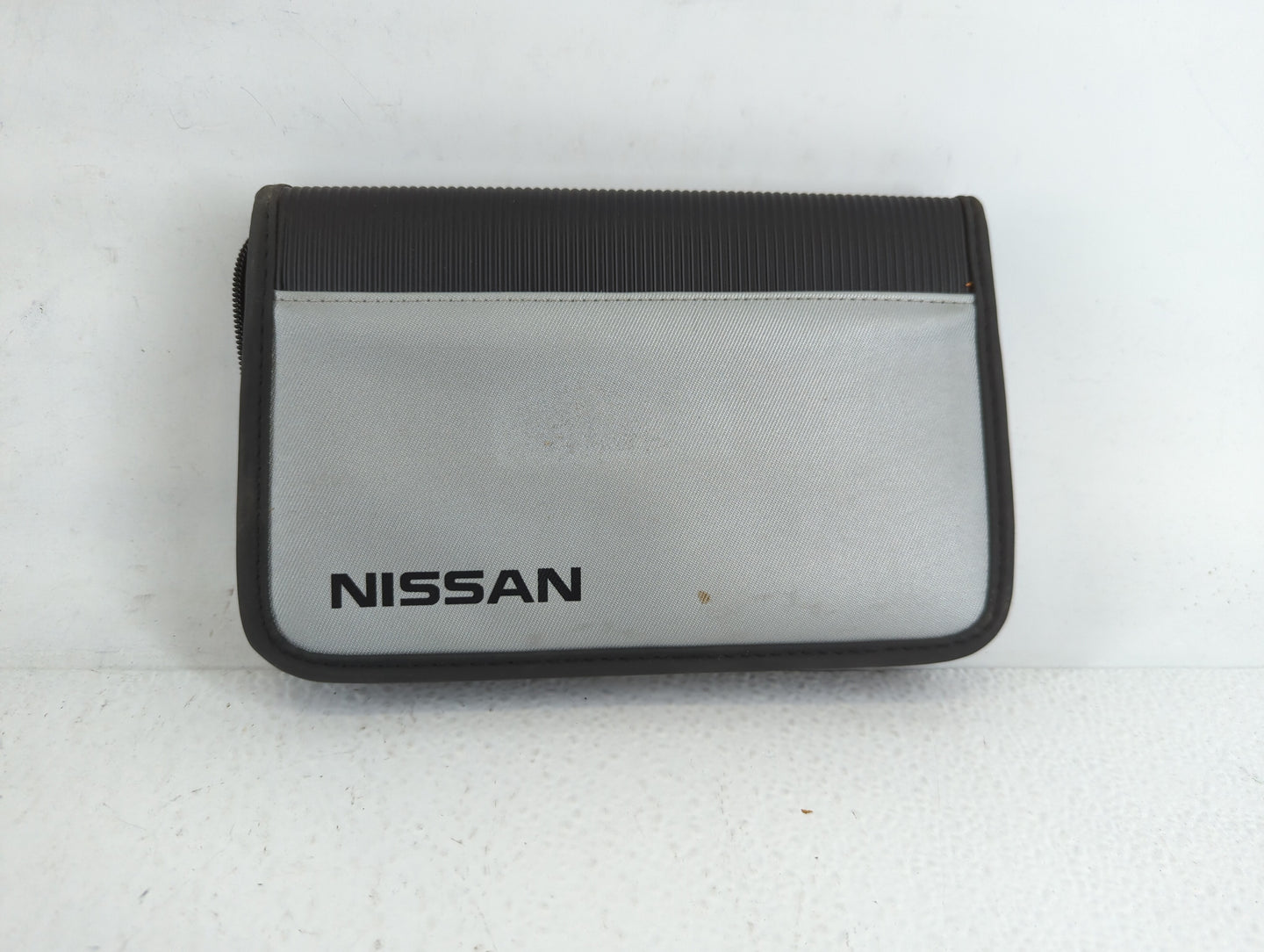 2010 Nissan Altima Owners Manual Book Guide P/N:OMOE-0L32U0 OEM Used Auto Parts - Oemusedautoparts1.com
