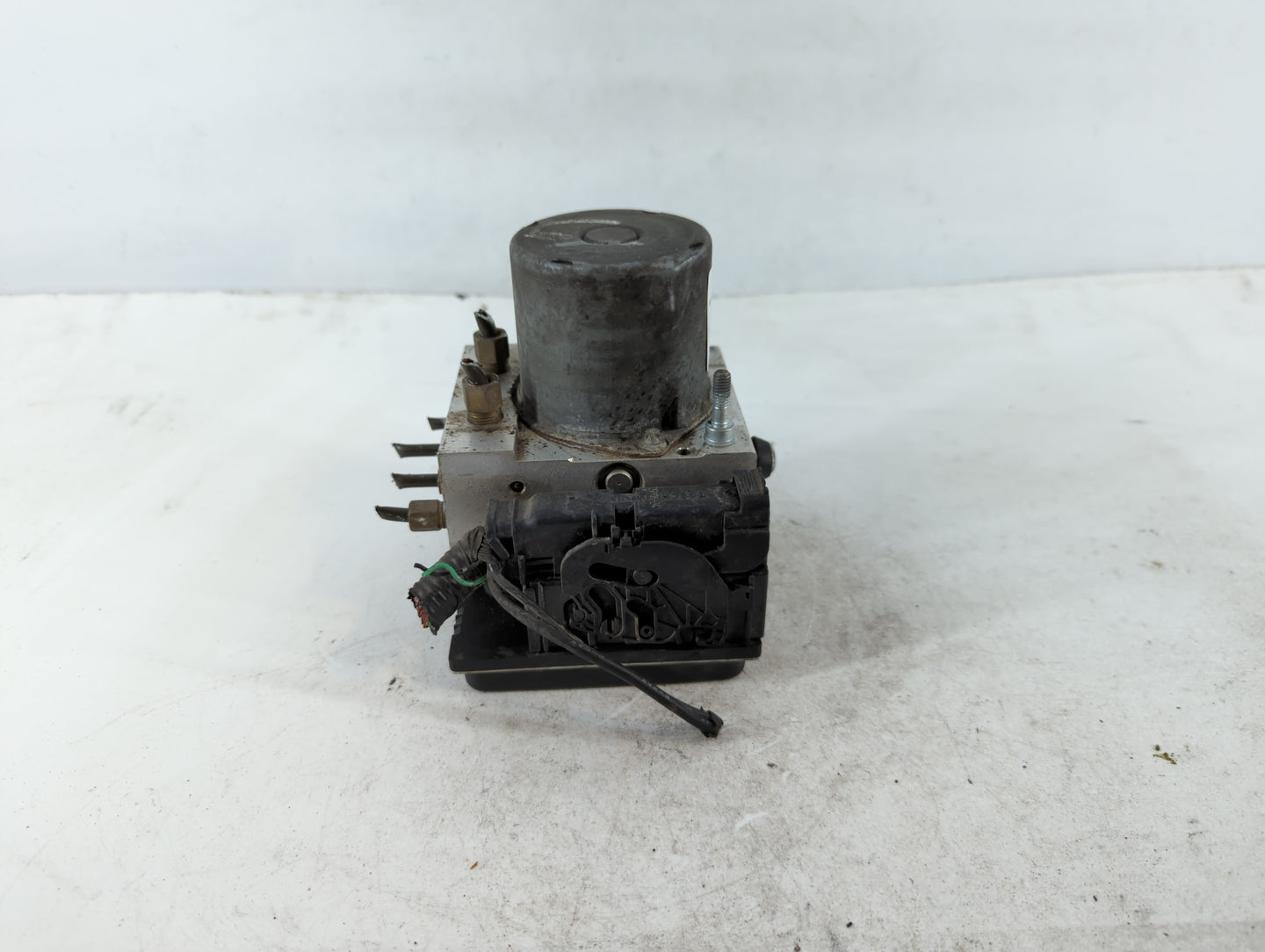 2007-2011 Nissan Altima ABS Pump Control Module Replacement P/N:47660 ZX10A Fits Fits 2007 2008 2009 2010 2011 OEM Used Auto