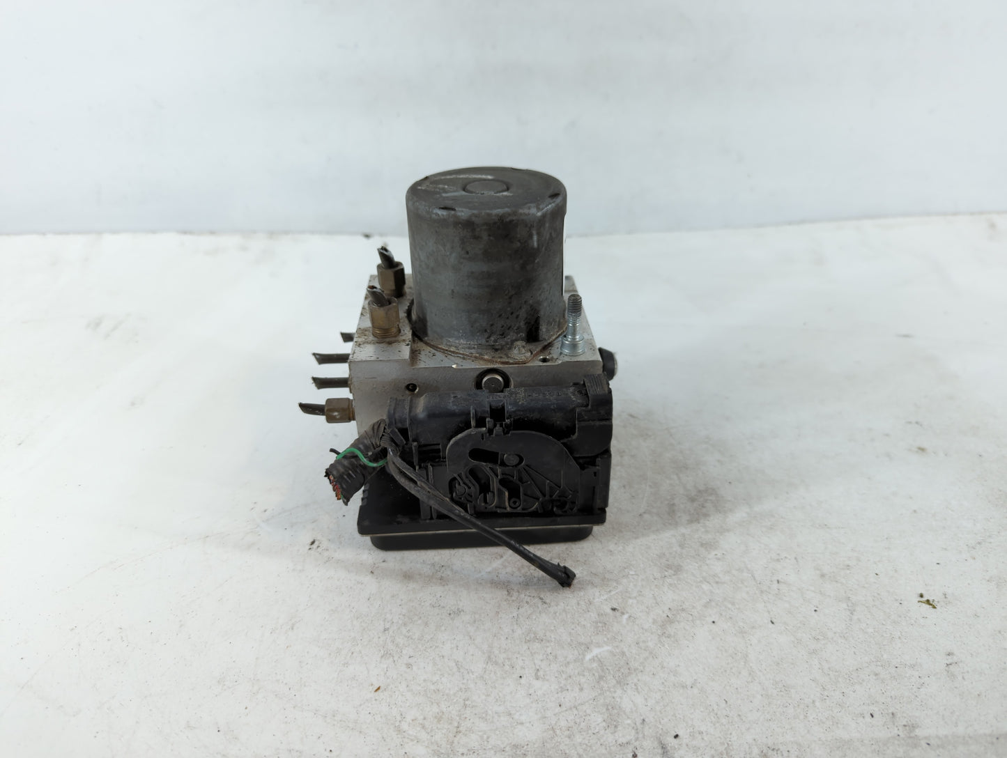 2007-2011 Nissan Altima ABS Pump Control Module Replacement P/N:47660 ZX10A Fits Fits 2007 2008 2009 2010 2011 OEM Used Auto