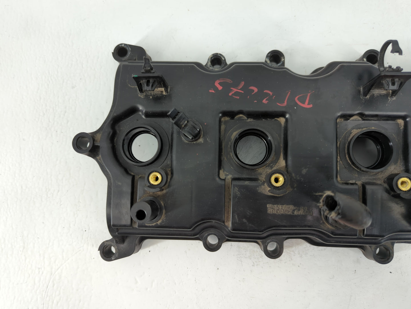 2010 Nissan Altima Driver Left Cylinder Head Valve Cover Fits OEM Used Auto Parts - Oemusedautoparts1.com