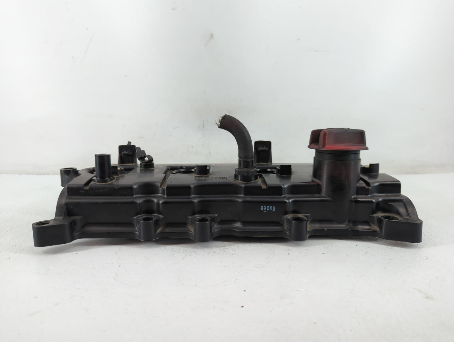 2010 Nissan Altima Driver Left Cylinder Head Valve Cover Fits OEM Used Auto Parts - Oemusedautoparts1.com