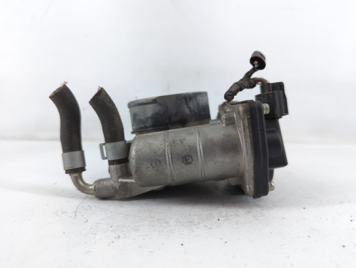 2007-2014 Nissan Altima Throttle Body P/N:G 9X27 3 526-01 Fits Fits 2007 2008 2009 2010 2011 2012 2013 2014 OEM Used Auto Pa