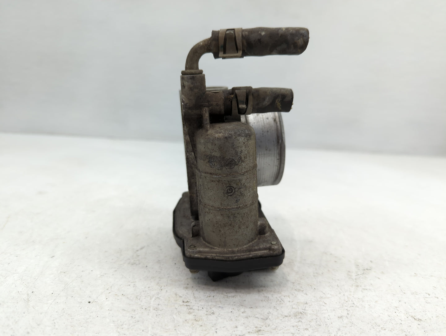 2007-2013 Nissan Altima Throttle Body P/N:G 9Z11 3 526-01 Fits Fits 2007 2008 2009 2010 2011 2012 2013 OEM Used Auto Parts -