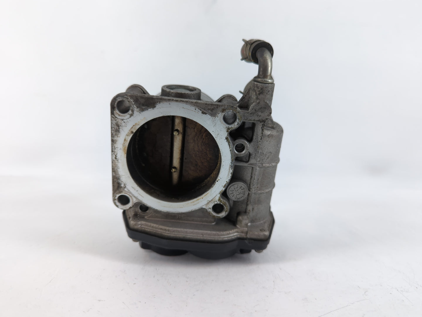 2007-2013 Nissan Altima Throttle Body P/N:G 9Z11 3 526-01 Fits Fits 2007 2008 2009 2010 2011 2012 2013 OEM Used Auto Parts -