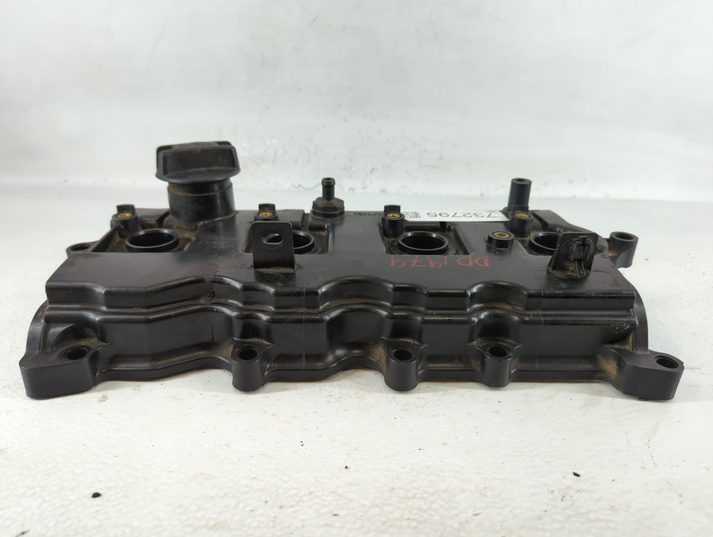 2010 Nissan Altima Driver Left Cylinder Head Valve Cover Fits OEM Used Auto Parts - Oemusedautoparts1.com