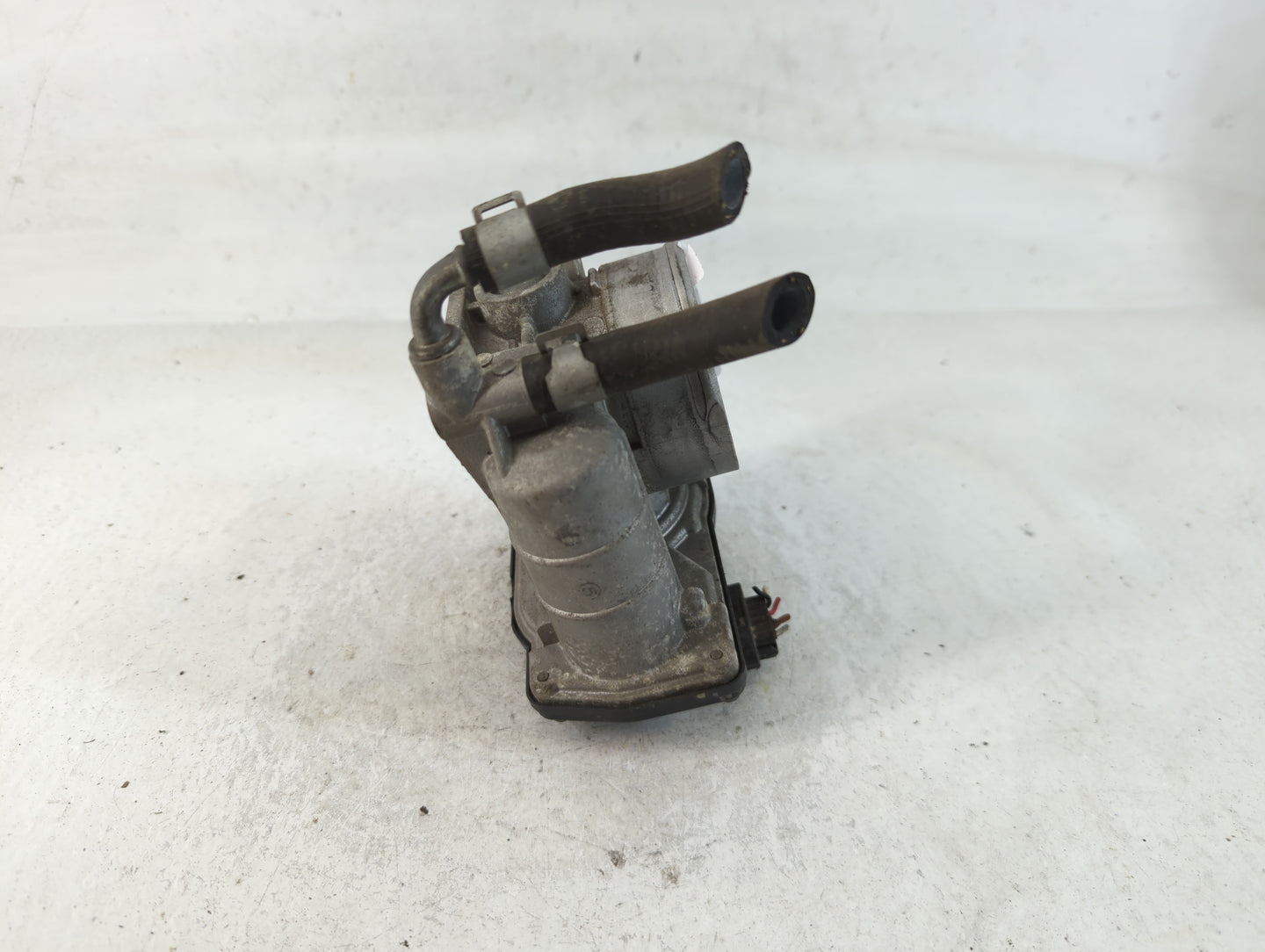 2007-2013 Nissan Altima Throttle Body P/N:0116H RME60-15 Fits Fits 2007 2008 2009 2010 2011 2012 2013 OEM Used Auto Parts - 