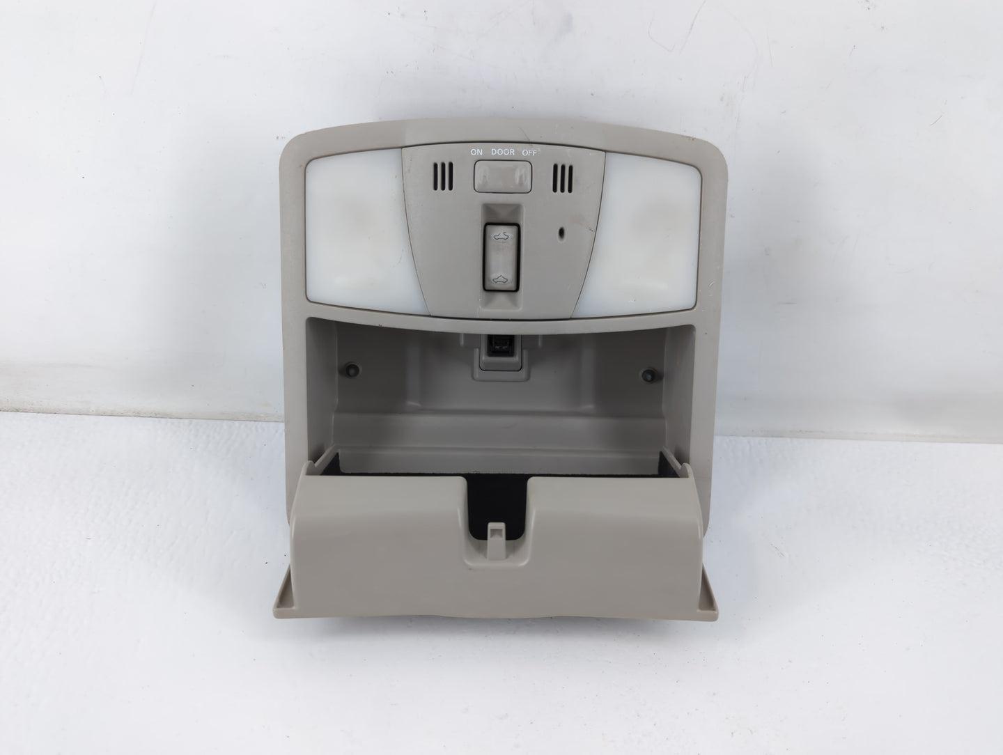 2010 Nissan Altima Overhead Roof Console - Oemusedautoparts1.com
