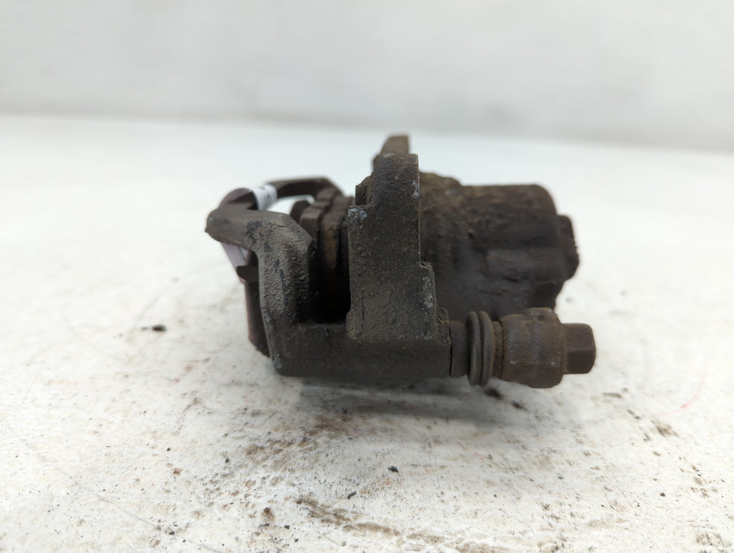 2007-2018 Nissan Altima Front Passenger Right Brake Caliper - Oemusedautoparts1.com