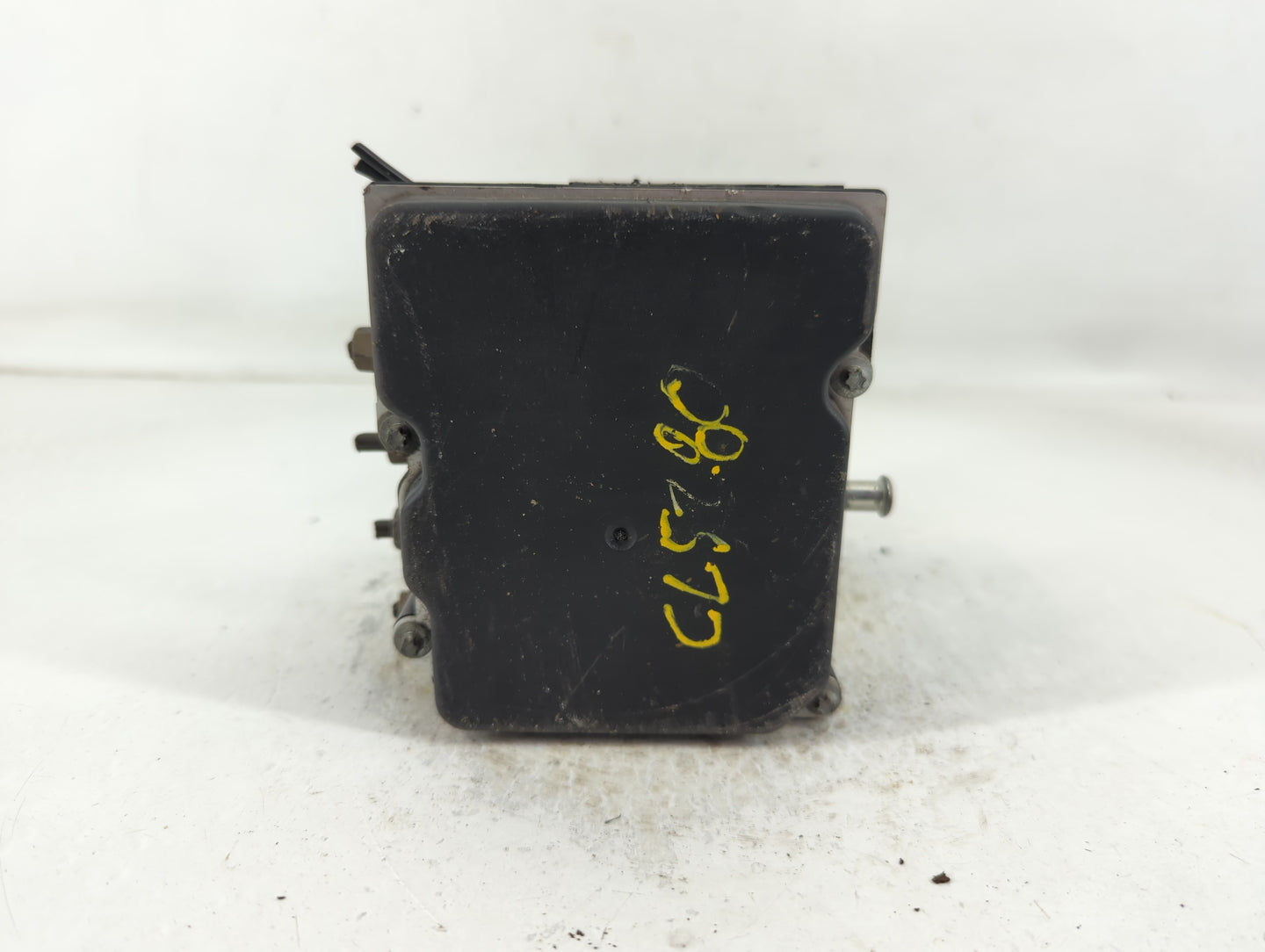 2010 Nissan Altima ABS Pump Control Module Replacement P/N:47660 ZX00A Fits OEM Used Auto Parts - Oemusedautoparts1.com