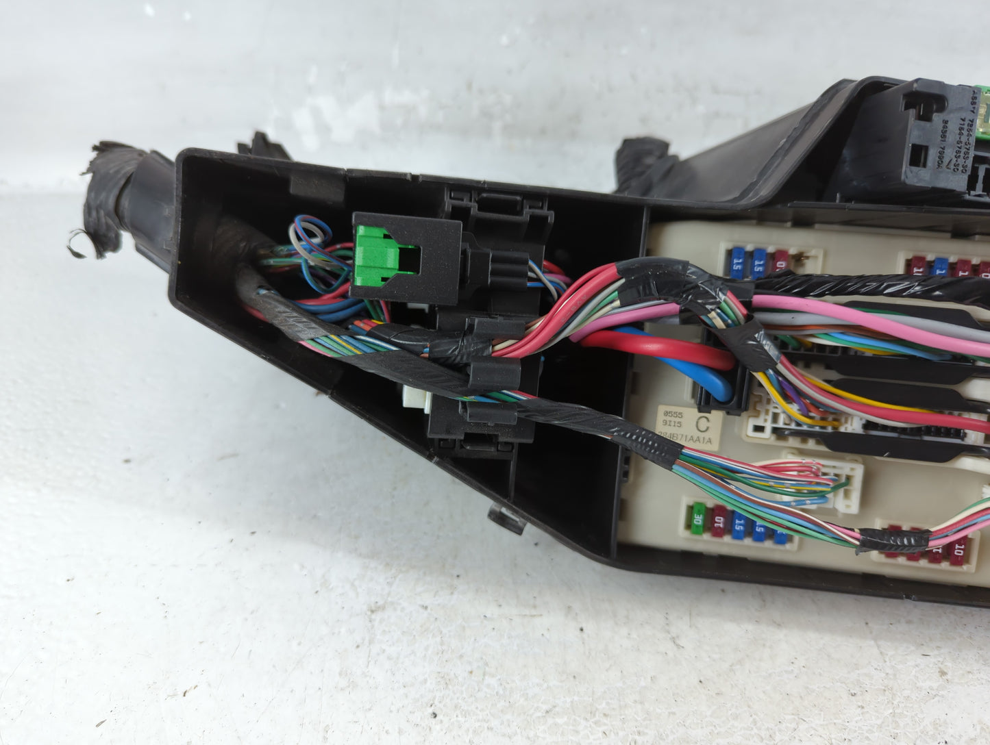 2008-2010 Nissan Altima Fusebox Fuse Box Panel Relay Module P/N:284B71AA1A Fits Fits 2008 2009 2010 OEM Used Auto Parts - Oe