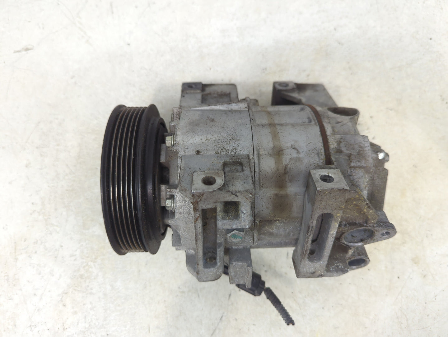 2007-2013 Nissan Altima Air Conditioning A/c Ac Compressor Oem - Oemusedautoparts1.com