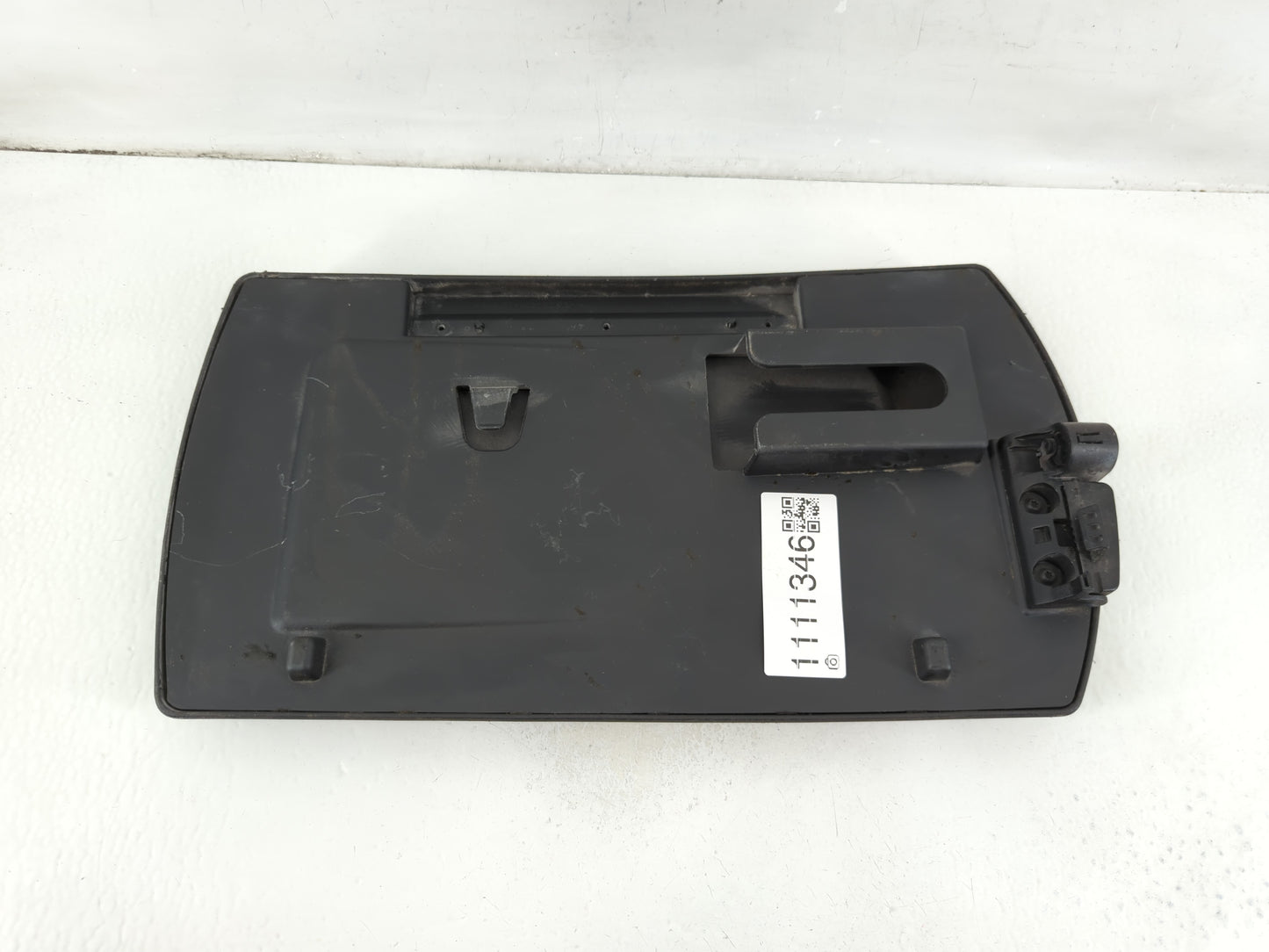 2010 Nissan Armada Center Console Armrest Cover Lid P/N:ASX-095074-BC Fits OEM Used Auto Parts - Oemusedautoparts1.com