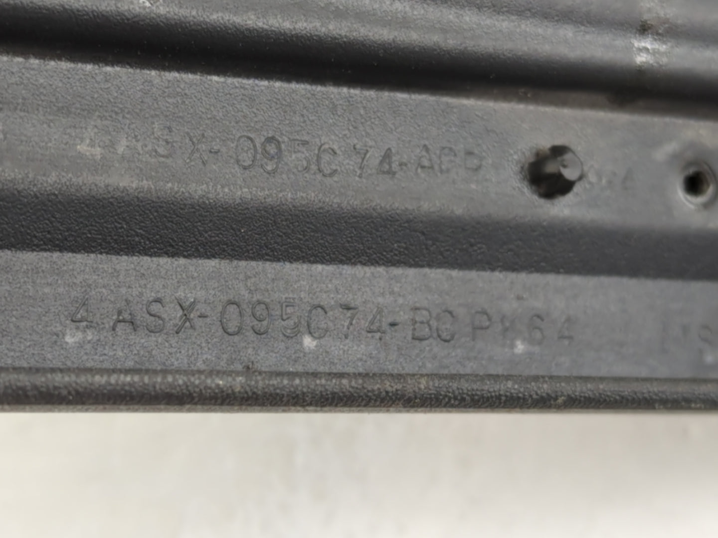 2010 Nissan Armada Center Console Armrest Cover Lid P/N:ASX-095074-BC Fits OEM Used Auto Parts - Oemusedautoparts1.com
