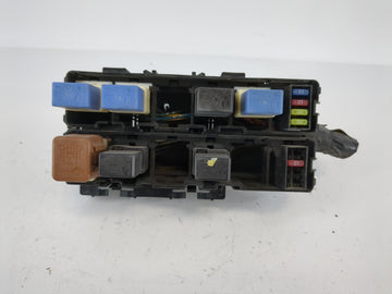 2008-2012 Nissan Armada Fusebox Fuse Box Panel Relay Module P/N:284B7 ZE03B Fits Fits 2008 2009 2010 2011 2012 OEM Used Auto Parts