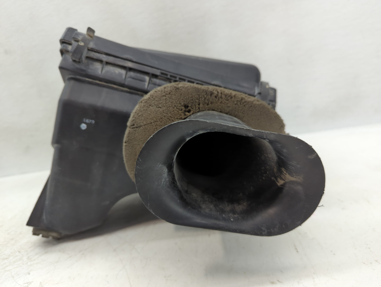 2007-2011 Nissan Armada Air Cleaner Intake-duct Hose Tube - Oemusedautoparts1.com