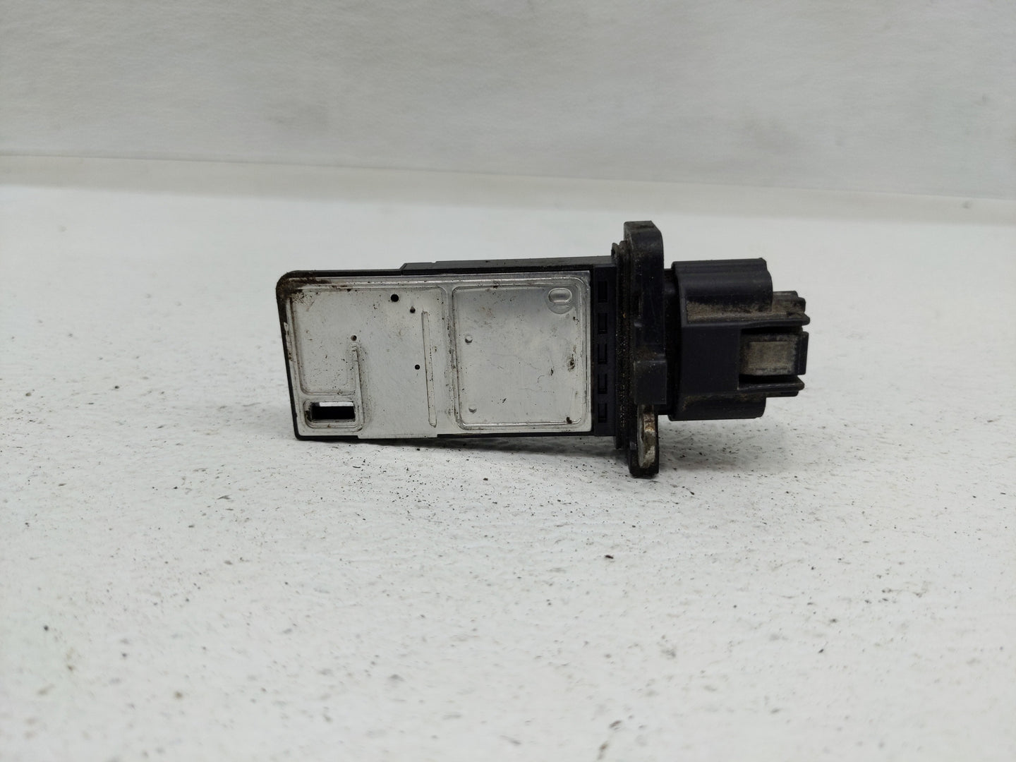 2005-2022 Nissan Armada Mass Air Flow Meter Maf - Oemusedautoparts1.com