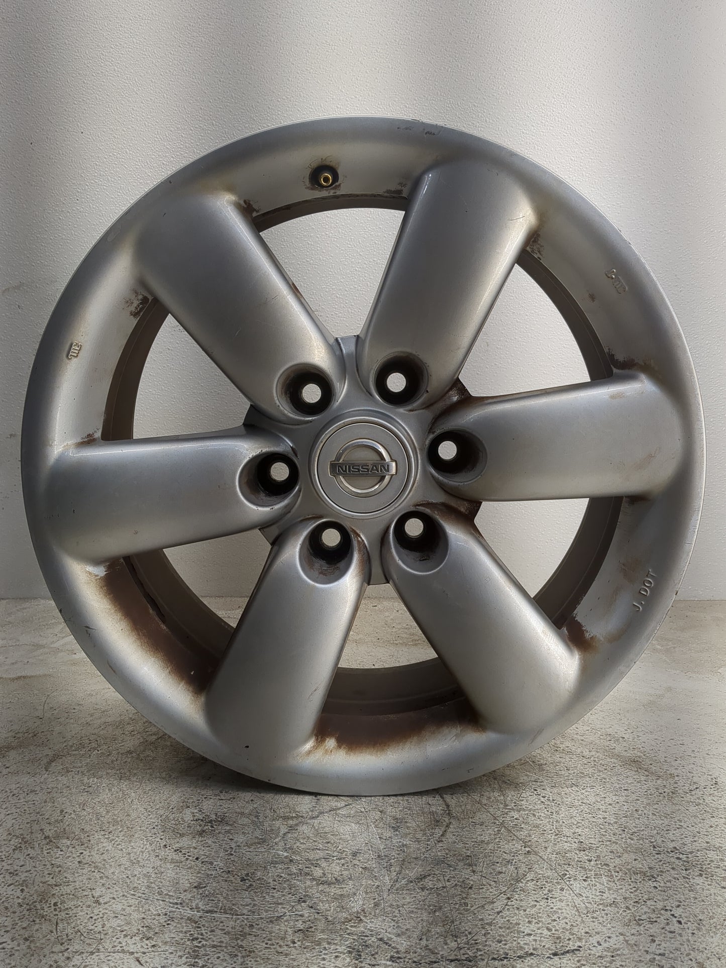 2008-2015 Nissan Armada Oem Wheel Rim - Oemusedautoparts1.com