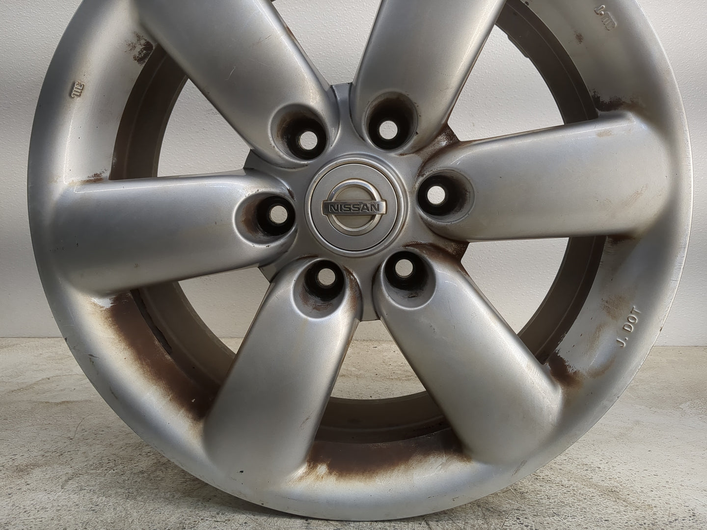 2008-2015 Nissan Armada Oem Wheel Rim 1275270 - Oemusedautoparts1.com
