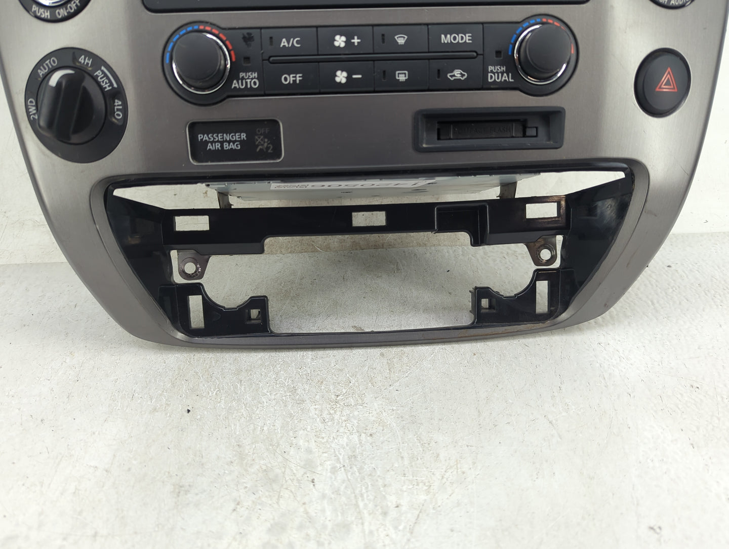 2010-2012 Nissan Armada Radio Control Panel - Oemusedautoparts1.com