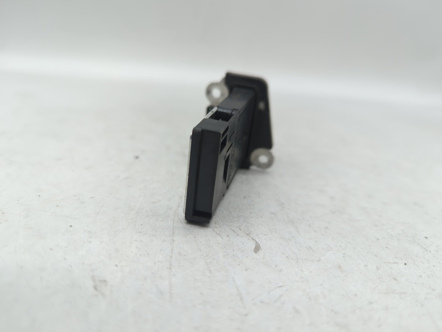 2005-2019 Nissan Armada Mass Air Flow Meter Maf - Oemusedautoparts1.com