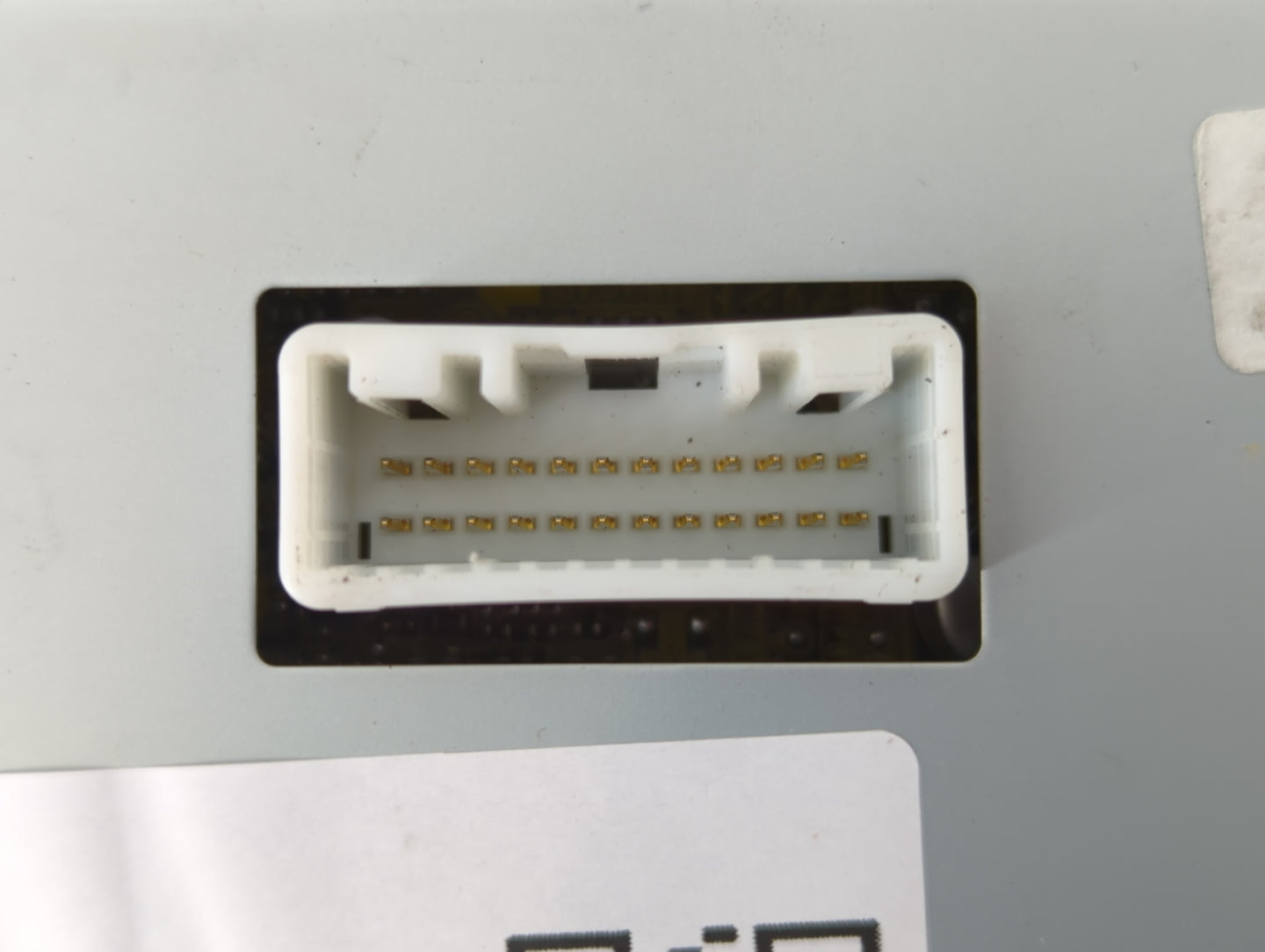 2008-2015 Nissan Armada Information Display Screen - Oemusedautoparts1.com