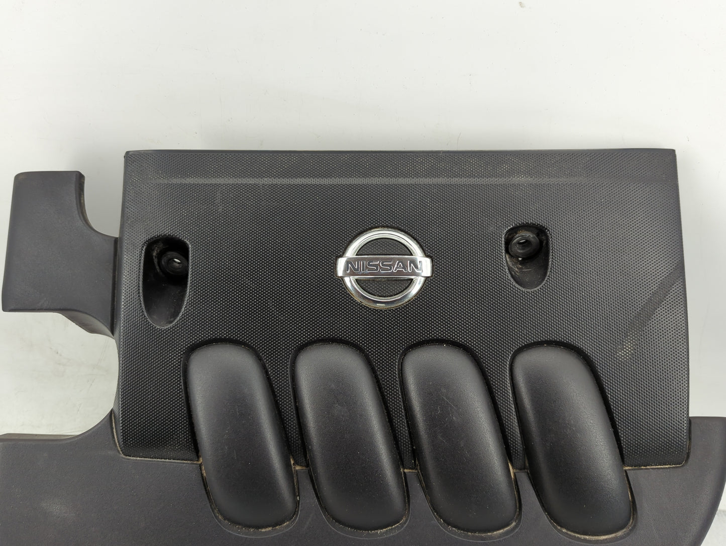 2010 Nissan Cube Engine Cover - Oemusedautoparts1.com