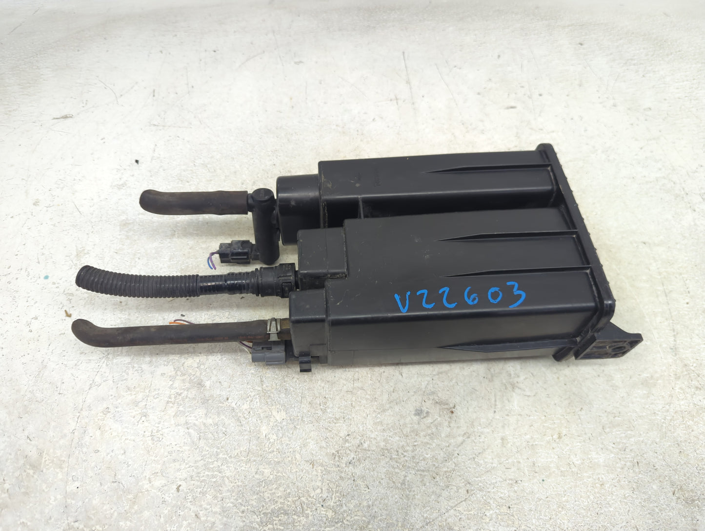 2010 Nissan Cube Fuel Vapor Charcoal Canister - Oemusedautoparts1.com