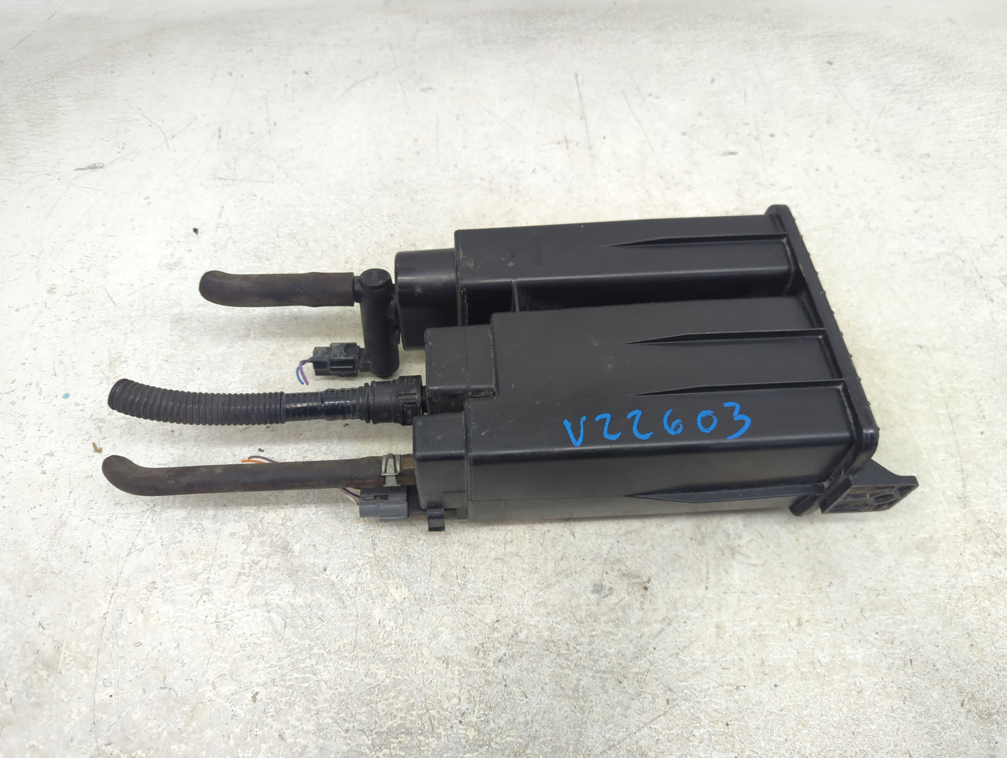 2010 Nissan Cube Fuel Vapor Charcoal Canister - Oemusedautoparts1.com