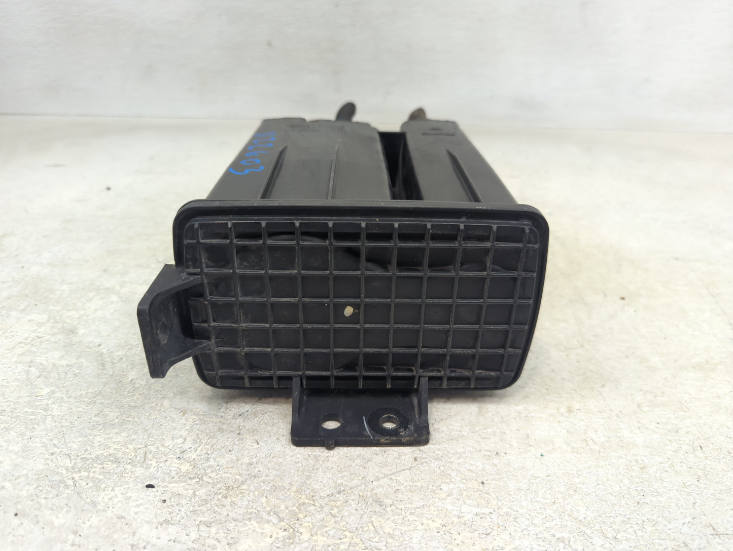 2010 Nissan Cube Fuel Vapor Charcoal Canister - Oemusedautoparts1.com